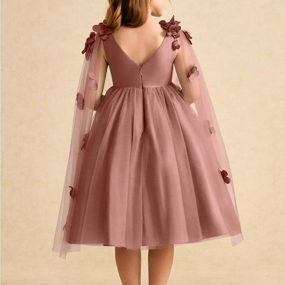 Azazie Staria
Dusty Rose Ball-Gown Ruched Tulle Dress - Picture 2 of 8